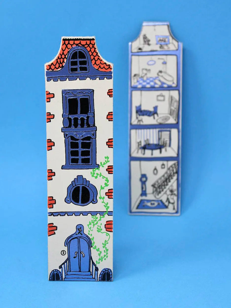 This leather bookmark is handmade in the UK, and features a town house illustration.