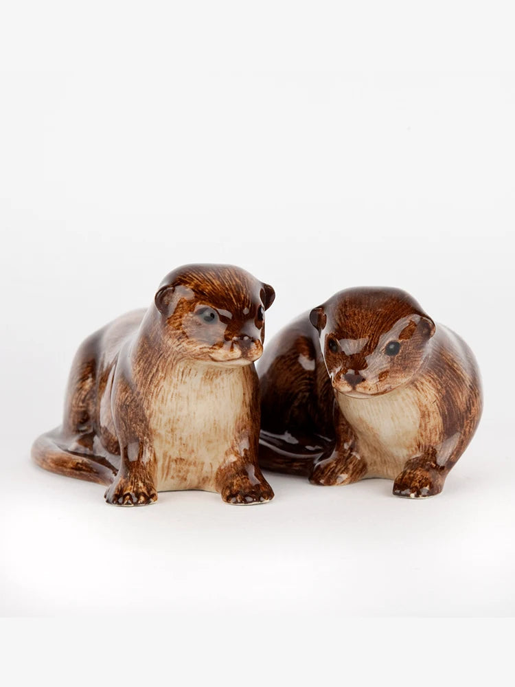 otter salt and pepper shakers
